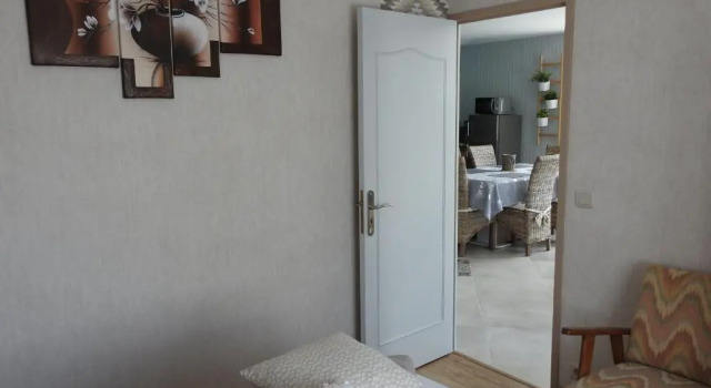 Gîte Villegusien-le-Lac, 3 pièces, 4 personnes - FR-1-611A-17, จอง โรงแรม วีลกูเซียน เลอลัค Haute-Marne