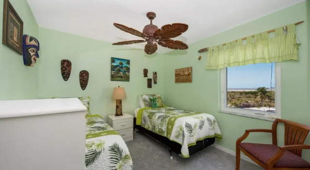 Lone Palm Retreat