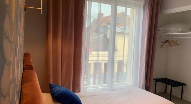 Двухместный номер Standard Logis hôtel restaurant Auberge Du Cheval Blanc