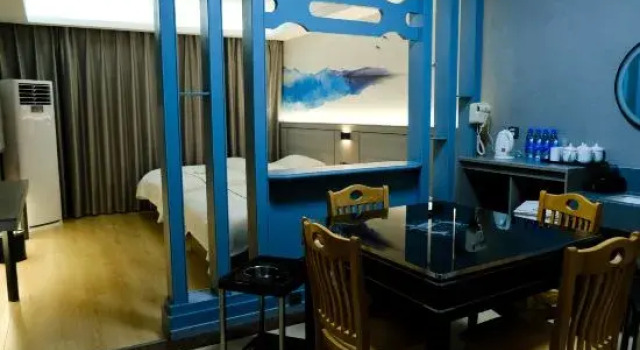 Люкс Suixin Hotel (Fuling Station Branch)