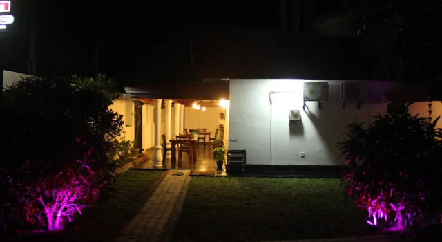 Sooriya Sewana Guest House, Забронировать Гостевой дом Отели Мирисса с завтраком, Завтраки