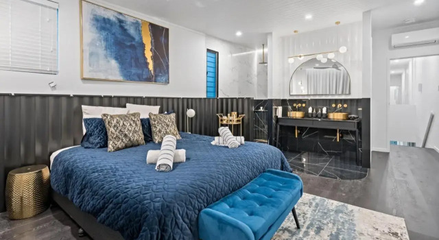 NEW! Dacha on Maggie No#2, Unrivaled Island Luxury, Забронировать Отель Отели Нелли-Бэй с парковкой, рядом с Nelly Bay Habitat Reserve, Парковка