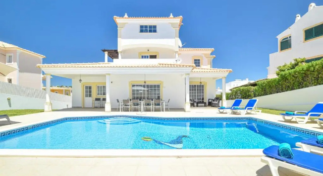 Casa Vela by OCvillas