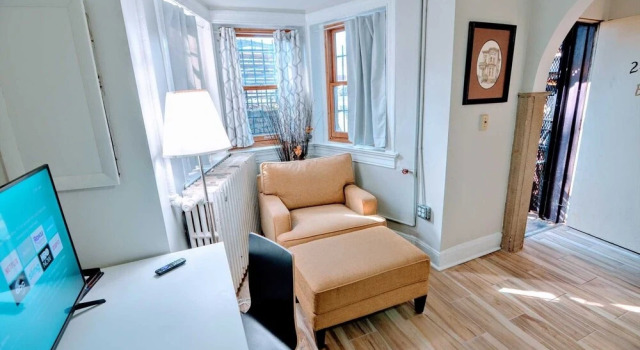 Capitol Hill Stanton Park Studio 1 Bedroom Apts, Забронировать Отель Отели Вашингтона 3 звезды, рядом с Кэпитал-Саут, 3*