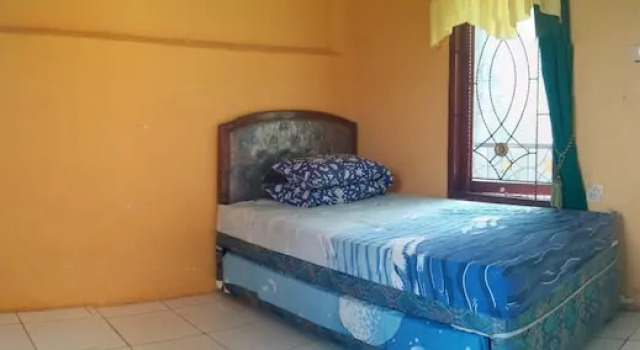 Villa Anvil Cipanas 4 Bedroom for 25 pax
