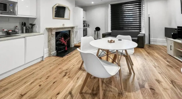 Bright and spacious 1-BDR flat w/ free parking, Varaa Huoneisto Asunnot kohteessa Merseyside, Huoneisto