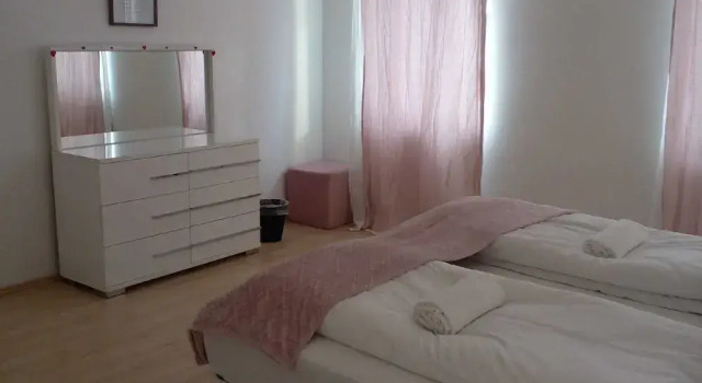 Modern 2BR Apt Long Stay Near Station