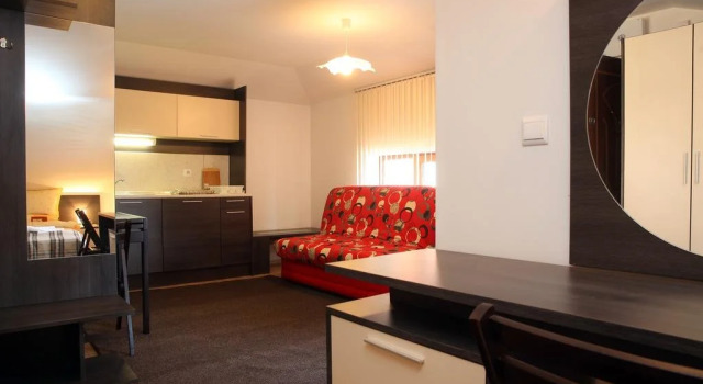 Guest House Koncheto, Забронировать Гостевой дом Отели Банско с парковкой, рядом с Муниципалитет Банско, Парковка