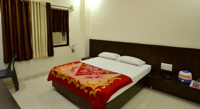 Hotel Bandhan, Rezerwuj Hotel Shirdi 