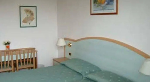 Residence Le Zagare, Prenota Hotel Eur & Garbatella Roma
