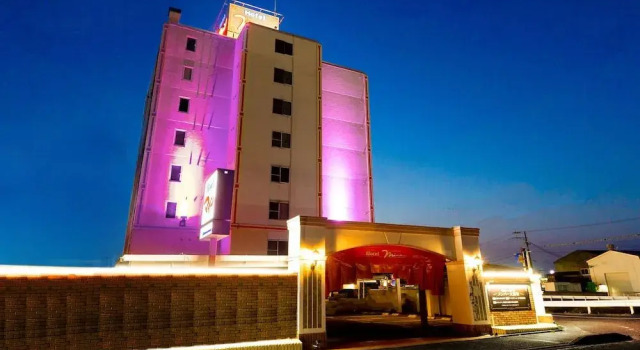 Hotel Mine - Adults Only