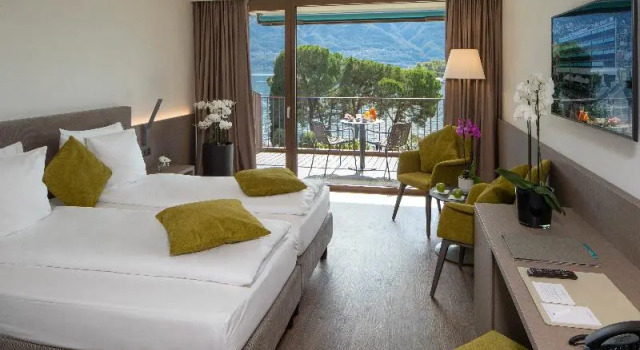 Двухместный номер Deluxe с балконом и с видом на озеро Hotel Lago Maggiore - Welcome