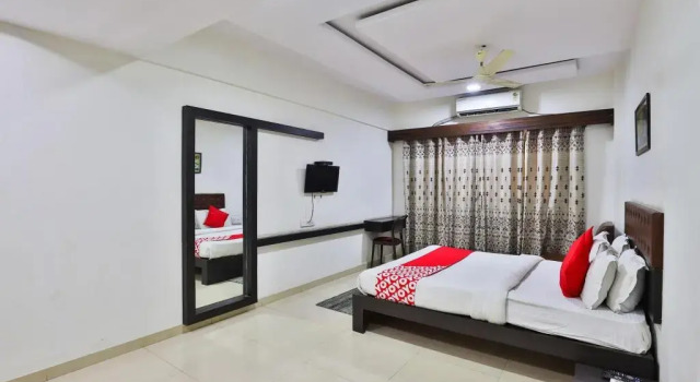 Hotel Anand Inn By OYO Rooms, Rezervasyon Otel Vapi Gujarat