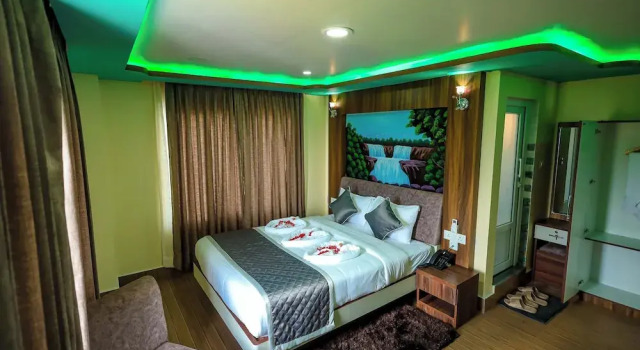 Hotel Hill Tower, Rezerwuj Hotel Shree Antu 