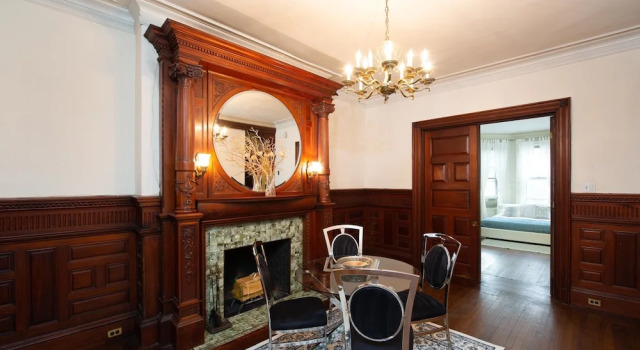Stylish Brownstone Back Bay Apartments