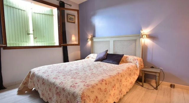 Beautiful Villa With Stunning Views of the Mont Ventoux, Rezervovat Vila Hotely v Bagnols-sur-Ceze s parkováním, Parkování