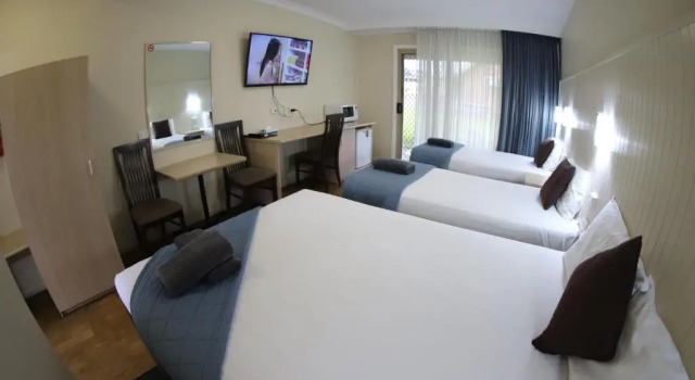 Семейный номер Standard c 1 комнатой Sleepy Hill Motor Inn