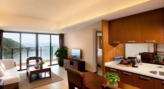 Island Skylight Resort