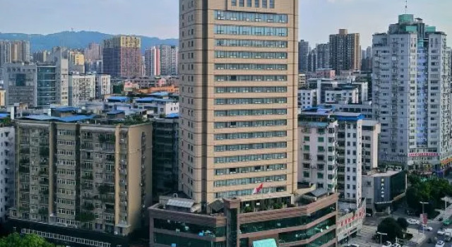 Huaxia Conifer Hotel, Buchen Sie Hotel Dachuan Dazhou