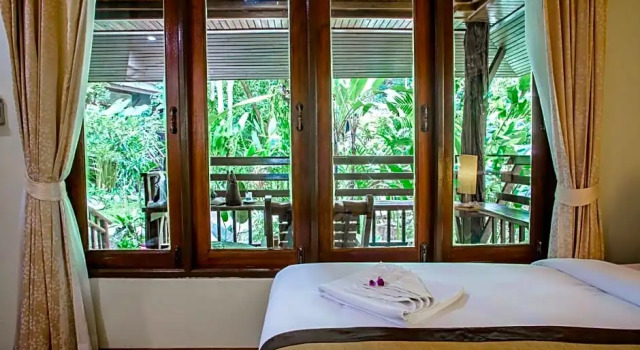 Трёхместный номер Standard с видом на сад The Vatika Resort and Spa