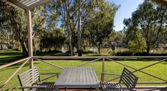 Вилла Superior с 2 комнатами с видом на реку BIG4 Deniliquin Holiday Park