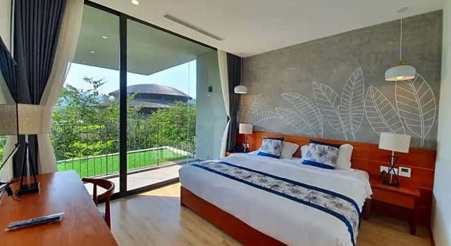 Номер Deluxe Wyndham Grand Vedana Ninh Binh