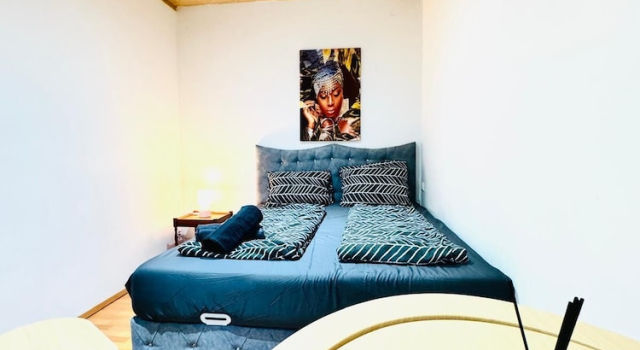 4BR Stay for up to 12 Near to FAC Platz, Book Apartment Vienna Austria, near Floridsdorf