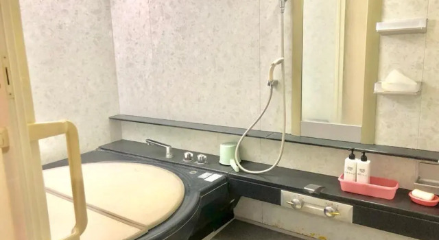 Женская капсула Capsule Hotel Block Room