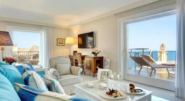 Люкс Royal с видом на море Grand Hotel Royal