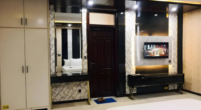 Номер Deluxe Hazelton Hotel