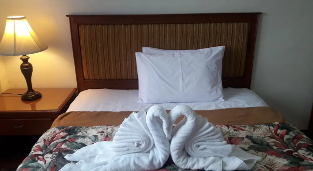 S & C Hotel Suites And Apartments