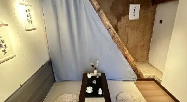 Shaxi Ancient Town Free Hand Star Picking Homestay