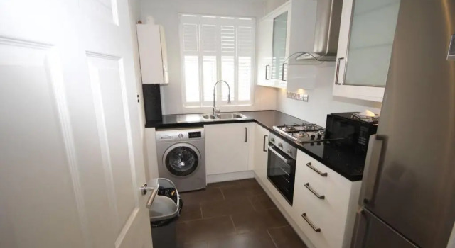 Апартаменты Harrow Place- Stylish Two Bedroom Apartment.