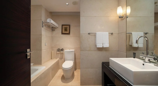 Четырёхместный номер Deluxe с видом на город Sheraton Jiujiang