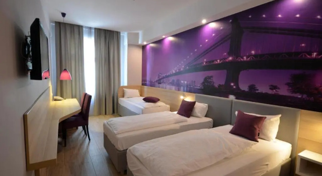 Трёхместный номер Superior Hotel Emonec