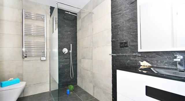 Вилла с 3 комнатами с балконом и с видом на бассейн Villa Waikiki - Moradia familiar com BBQ e piscina aquecível