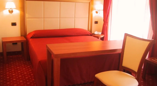 Трёхместный номер Superior с балконом Hotel Metropolitan - Bianchi Hotels