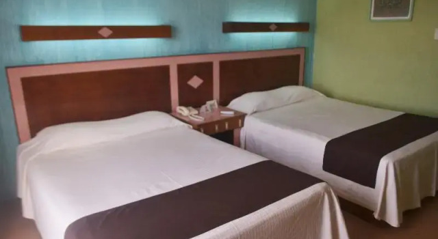 Двухместный номер Standard с балконом Hotel Plaza Independencia