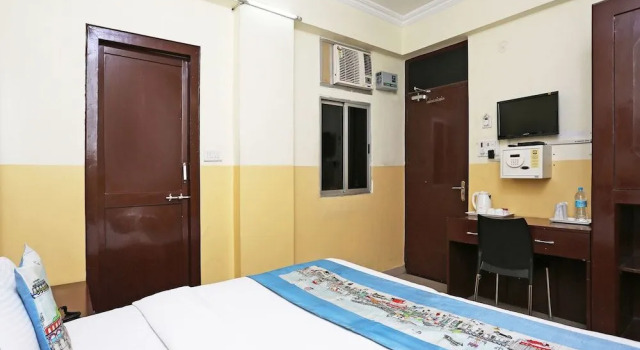 OYO 9628 Hotel Fort, Забронировать Отель Патна штат Карнатака, рядом с Железнодорожный вокзал Патна
