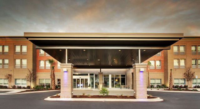 Holiday Inn Express & Suites Charleston NE Mt Pleasant US17 by IHG, Забронировать Отель Маунт-Плезант Charleston Area