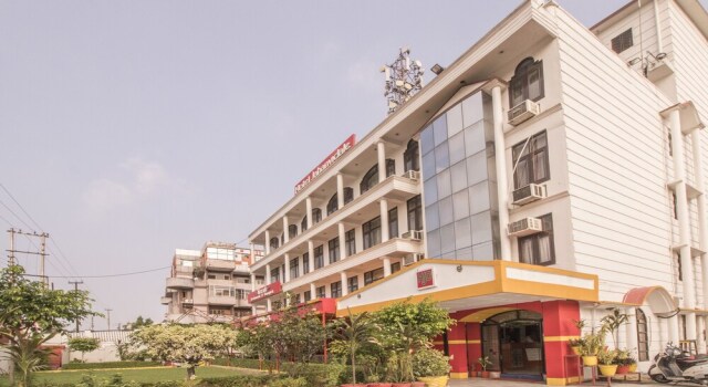 WOW STAYZ2 Hotel Jahanvi Dale, Book Hotel Haridwar Uttarakhand
