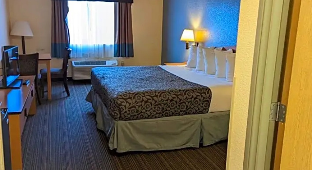 Двухместный номер Standard Days Inn & Suites by Wyndham Castle Rock