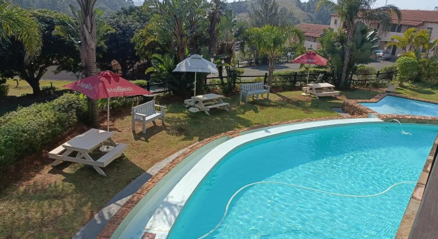 Ocean View Villas F16 Port Edward, Забронировать Отель Отели Wild Coast с парковкой, Парковка