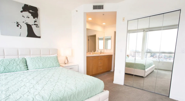 Waterfront Suites At Marina Del Rey, Забронировать Отель Отели Марина дел Рея с парковкой, Парковка