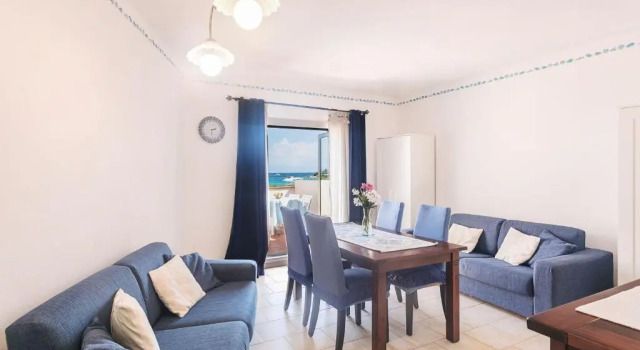 Appartamento sul mare a 50 metri dalla spiaggia, Buchen Sie Ferienwohnung Porto Rotondo Costa Smeralda