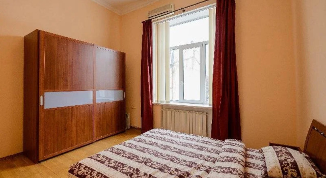 Muzeyniy Lane Kiev Apartment, Забронировать Апартаменты/квартира Апартаменты Киева, рядом с Памятник генералу Ватутину, Апартаменты/квартира