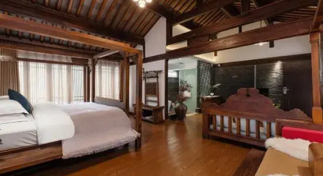 Люкс Lijiang Mufu Homeyard Thousand City Scenic Spots Holiday Villa