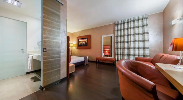 Семейный номер Standard Base Hotel