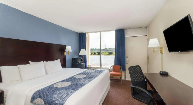 Двухместный номер Standard Days Inn by Wyndham Statesville