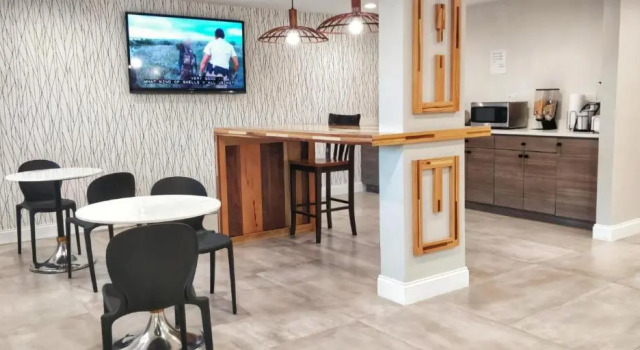 Arya Inn & Suites